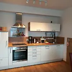 Schnieke Huesing *
